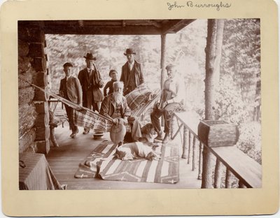 John Burroughs (1827-1921), amerikanischer Naturforscher, sitzend in der Mitte der Gruppe (Silberchlorid-Foto) von American Photographer